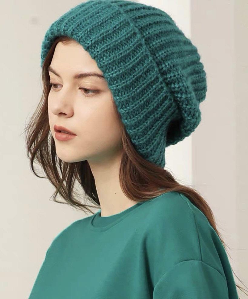 Knitted Beanie hat with Removable Pom Pom for Women