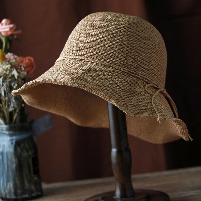Straw Hat with mouldable wire for women